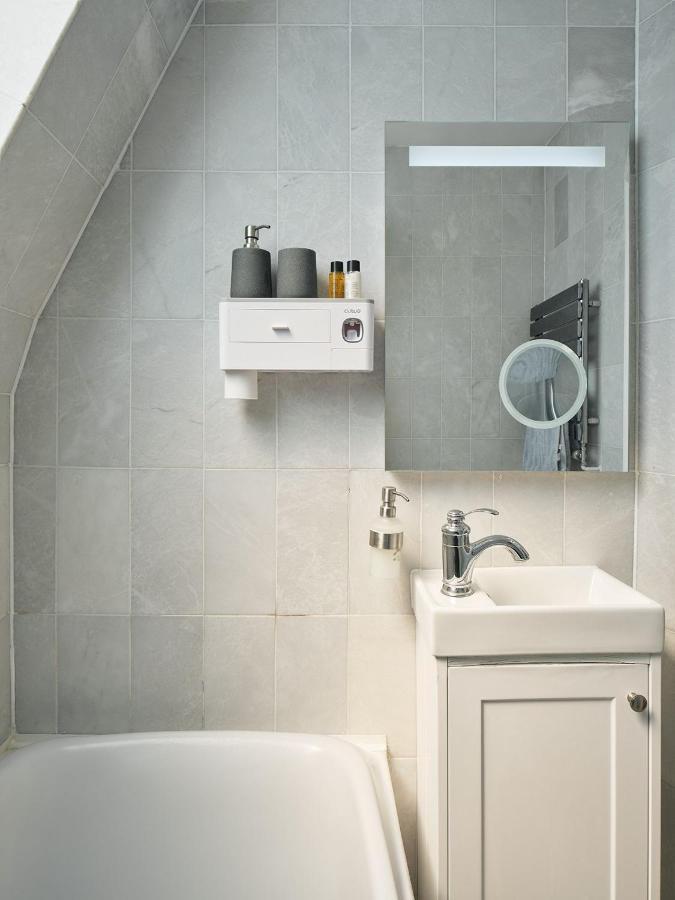 Stylish 3 Bedroom Town House London Eksteriør billede